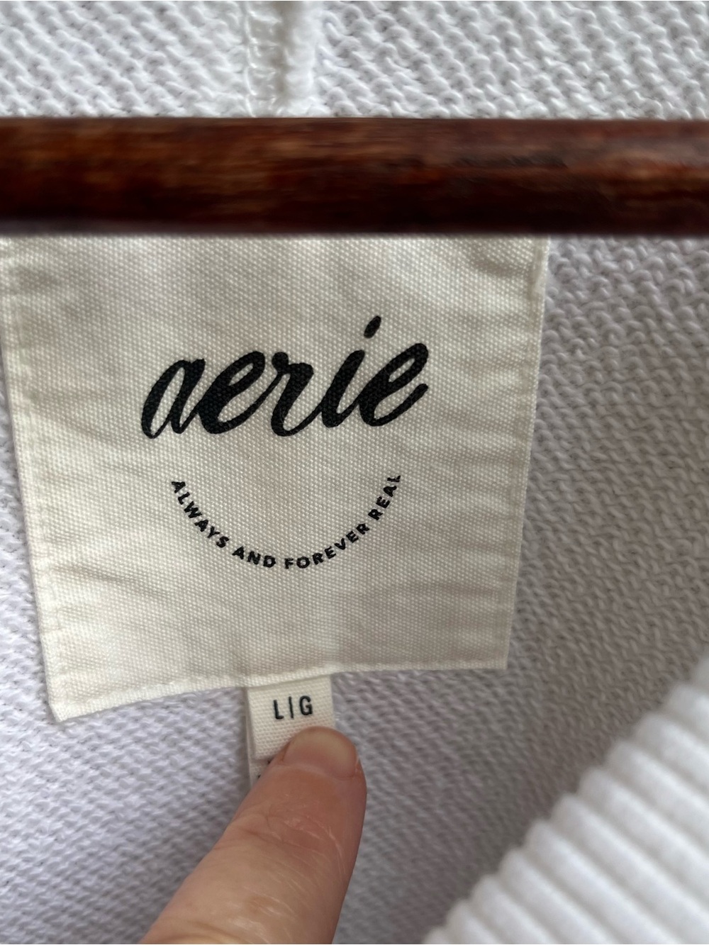 Aerie Oversized White & Red Maine Lobster Crewneck Sweatshirt - Picture 2 of 4